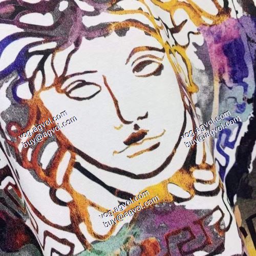  半袖シャツ 2021春夏  VERSACEブランド 偽物 通販  2色可選  プレゼントに  ヴェルサーチVERSACE 