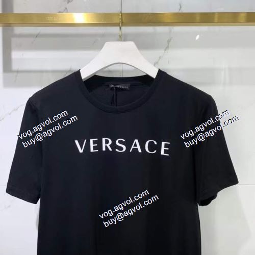  2021春夏  2色可選  ヴェルサーチVERSACE  半袖シャツ 完売品！ VERSACEコピーブランド 