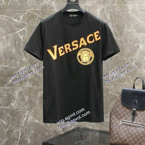  VERSACEブランドコピー   2021春夏  2色可選  大人のおしゃれに  ヴェルサーチVERSACE  半袖シャツ