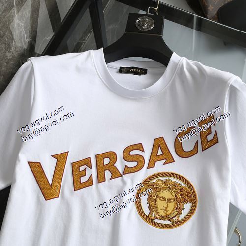  VERSACEブランドコピー   2021春夏  2色可選  大人のおしゃれに  ヴェルサーチVERSACE  半袖シャツ