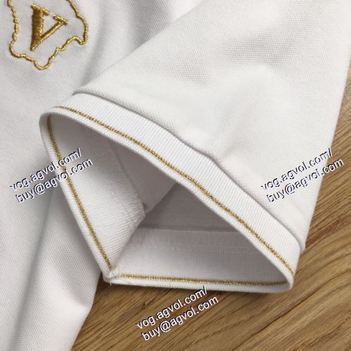  ヴェルサーチVERSACE 大人っぼい 2021春夏 VERSACEブランド コピー 3色可選 半袖Tシャツ