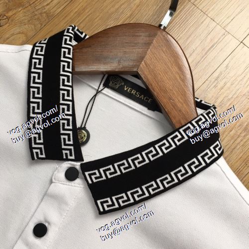  4色可選 半袖Tシャツ VERSACEスーパーコピー ヴェルサーチVERSACE 2021春夏 魅力的