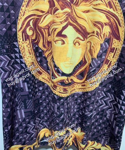  ヴェルサーチVERSACE 半袖Tシャツ 3色可選 2021春夏 VERSACEコピー ブランド 売れ筋のいい