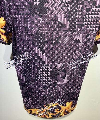  ヴェルサーチVERSACE 半袖Tシャツ 3色可選 2021春夏 VERSACEコピー ブランド 売れ筋のいい