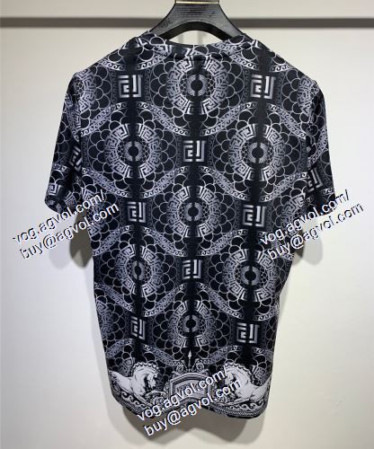  2021春夏 デザイン性の高い VERSACEスーパーコピー 代引 半袖Tシャツ ヴェルサーチVERSACE