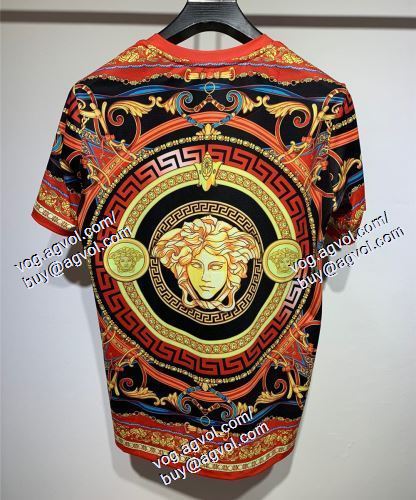 おすすめ/オススメ ヴェルサーチVERSACE 2021春夏 VERSACEコピー ブランド 半袖Tシャツ