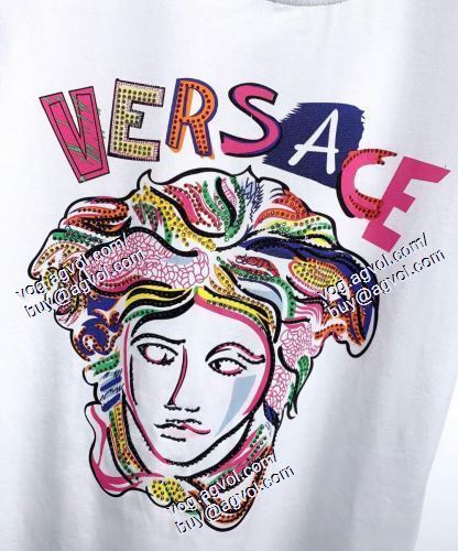  半袖Tシャツ 2021春夏 【激安】 VERSACEスーパーコピー 激安 2色可選 ヴェルサーチVERSACE