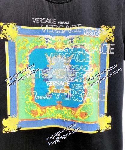  VERSACE偽物ブランド 半袖Tシャツ 2色可選 人気激売れ ヴェルサーチVERSACE 2021春夏 