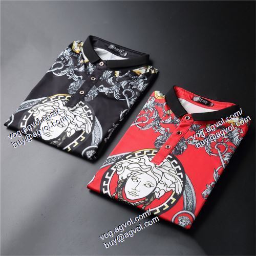  2021春夏 2色可選 VERSACEスーパーコピー 代引 SALE開催 半袖Tシャツ 上下セット ヴェルサーチVERSACE 