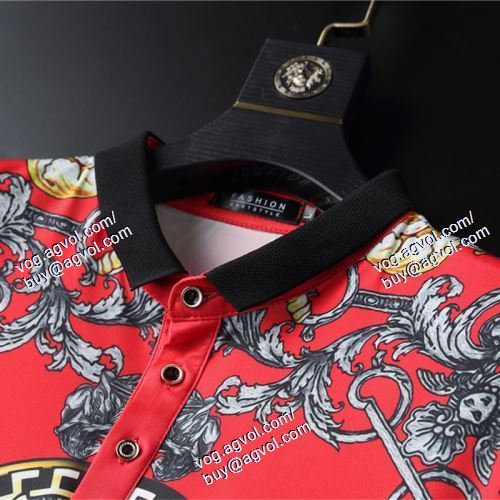 2021春夏 2色可選 VERSACEスーパーコピー 代引 SALE開催 半袖Tシャツ 上下セット ヴェルサーチVERSACE 