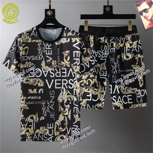  格安！ VERSACEスーパーコピー ヴェルサーチVERSACE 2021春夏 半袖Tシャツ 上下セット 