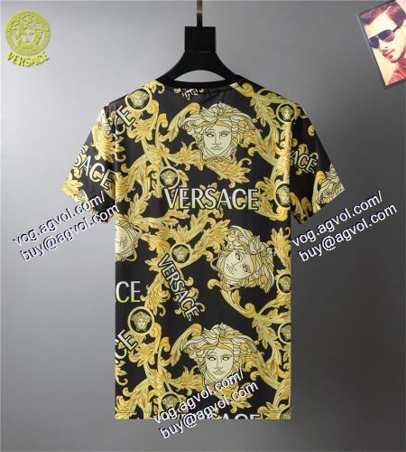  2021春夏 VERSACEコピー 半袖Tシャツ 上下セット ヴェルサーチVERSACE 値下げ！ 