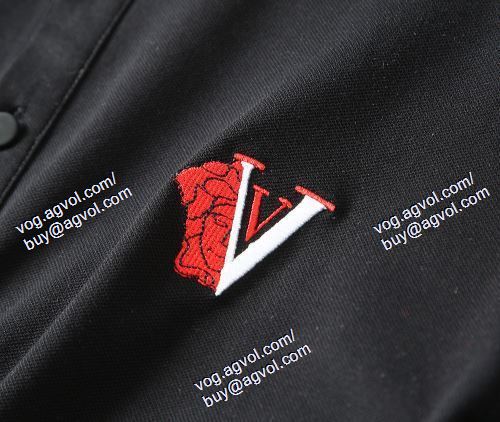  大人気☆NEW!!  VERSACE偽物ブランド ヴェルサーチVERSACE 2021春夏 3色可選 半袖Tシャツ