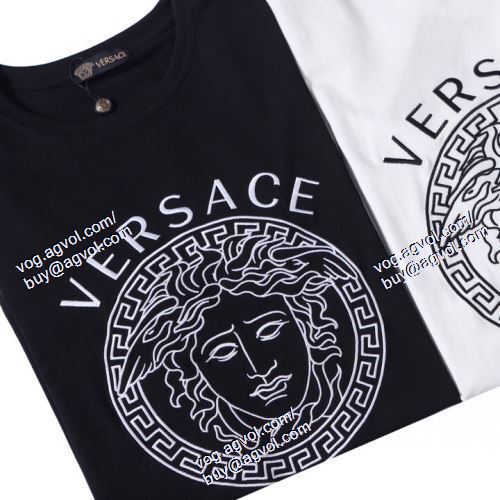  半袖Tシャツ 2色可選 VERSACEスーパーコピー 完売品！ ヴェルサーチVERSACE 2021春夏 