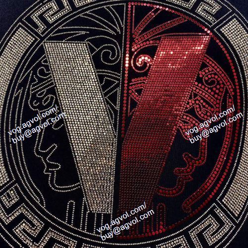  2021春夏 VERSACEコピー 大特価 ヴェルサーチVERSACE 半袖Tシャツ 