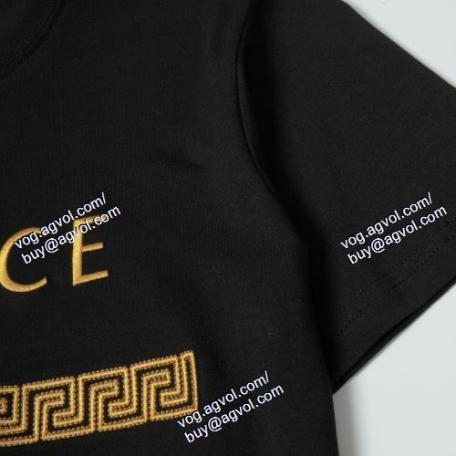  ヴェルサーチVERSACE 2色可選 2021春夏 半袖Tシャツ VERSACEコピーブランド 人気が爆発