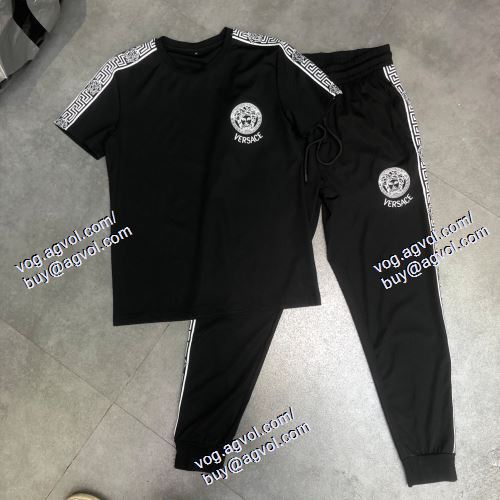  個性派 VERSACE偽物ブランド 半袖Tシャツ 上下セット ヴェルサーチVERSACE 2021春夏