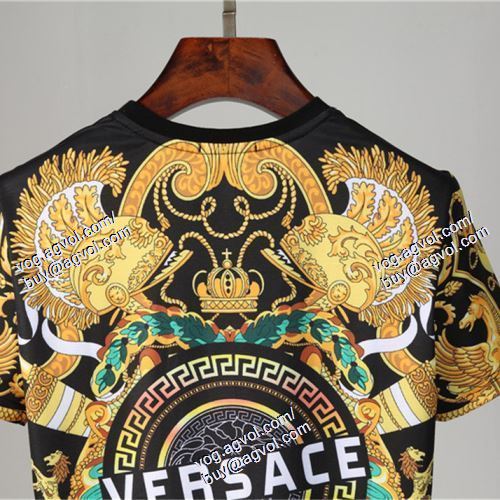  半袖Tシャツ VERSACEブランドコピー 超人気美品◆ ヴェルサーチVERSACE 2021春夏 