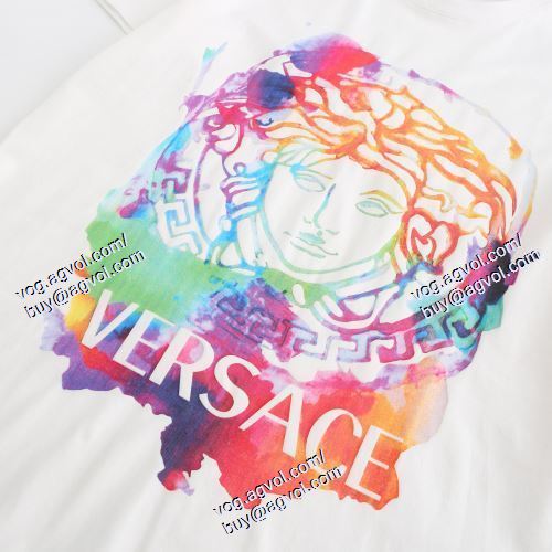  ヴェルサーチVERSACE 2021春夏 VERSACEコピー ブランド 贈り物にも◎ 2色可選 半袖Tシャツ 