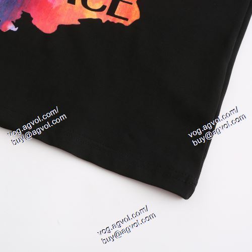  ヴェルサーチVERSACE 2021春夏 VERSACEコピー ブランド 贈り物にも◎ 2色可選 半袖Tシャツ 