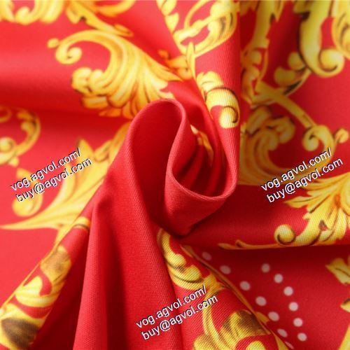  VERSACE偽物ブランド 耐久性に優れ 半袖Tシャツ 2色可選 ヴェルサーチVERSACE 2021春夏