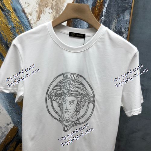  2021春夏 VERSACEコピー 高級感ある 2色可選 半袖Tシャツ ヴェルサーチVERSACE 