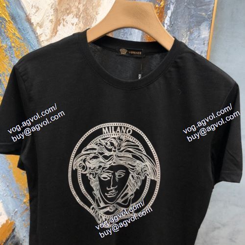  2021春夏 VERSACEコピー 高級感ある 2色可選 半袖Tシャツ ヴェルサーチVERSACE 