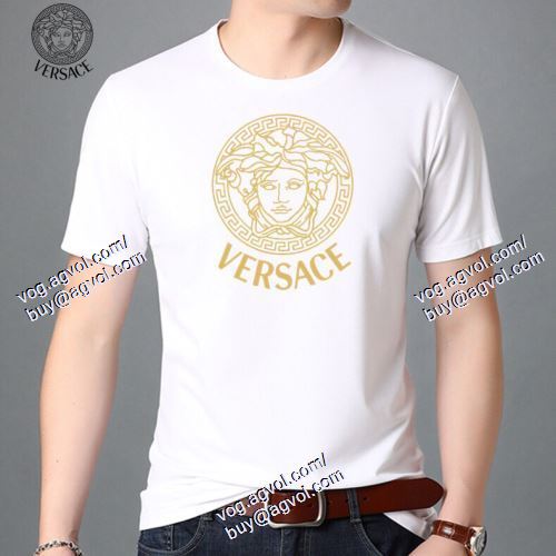 4色可選 2021春夏 半袖Tシャツ VERSACEスーパーコピー 激安 数に限りがある ヴェルサーチVERSACE