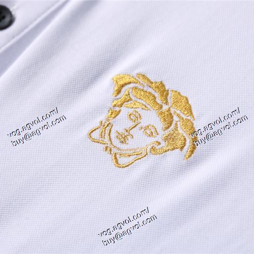  ヴェルサーチVERSACE 2021春夏 2色可選 半袖Tシャツ VERSACEコピーブランド 落ち着いた感覚