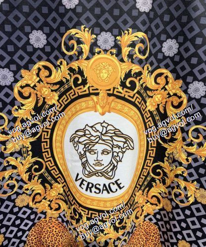  2021春夏 魅力的 VERSACEスーパーコピー 代引 半袖Tシャツ ヴェルサーチVERSACE