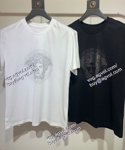  半袖Tシャツ ヴェルサーチVERSACE 2色可選 2021春夏 VERSACEブランドスーパーコピー ムダな装飾を排したデザイン
