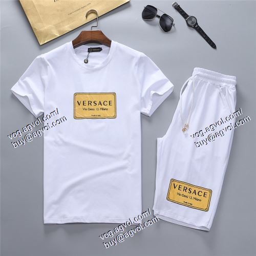  半袖Tシャツ 上下セット VERSACEブランド 偽物 通販 デザイン性の高い ヴェルサーチVERSACE 2021春夏 2色可選 