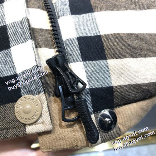 2021秋冬 バーバリー BURBERRY ダウンジャケット ベスト スナップ止め仕様 厚手 バーバリーブランド コピー ずっと人気?
