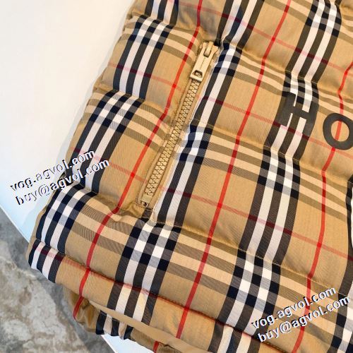 2021秋冬 バーバリー BURBERRY 英字 ダウンジャケット ベスト バーバリーコピー 女性らしい印象 存在感のある 