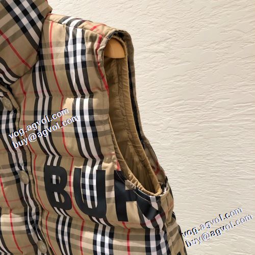 2021秋冬 バーバリー BURBERRY 英字 ダウンジャケット ベスト バーバリーコピー 女性らしい印象 存在感のある 