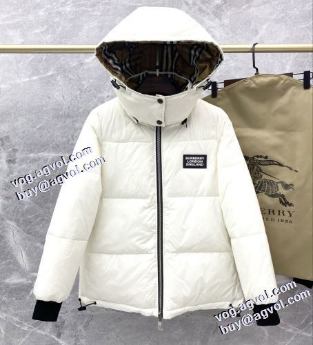 2021秋冬 バーバリー BURBERRY モデル大絶賛? バーバリーブランド 偽物 通販 4色可選 プレミアムダウンコート リバーシブル仕様 ふわふわな感触