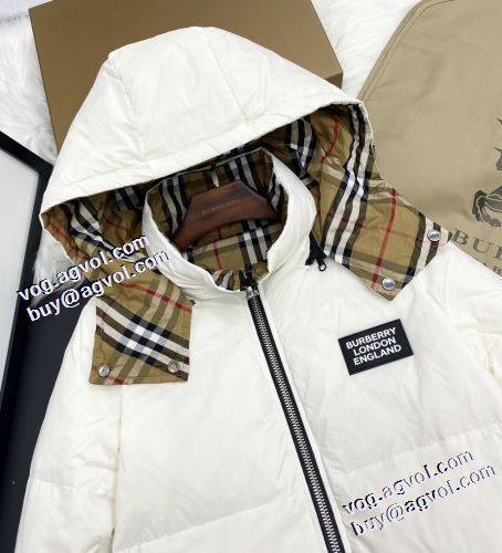 2021秋冬 バーバリー BURBERRY モデル大絶賛? バーバリーブランド 偽物 通販 4色可選 プレミアムダウンコート リバーシブル仕様 ふわふわな感触