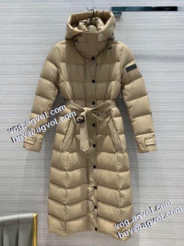 フード部分は取り外し可能 バーバリーコピーブランド 2021秋冬 バーバリー BURBERRY 大人のセンスを感じさせる 2色可選 ダウンジャケット ロングコート
