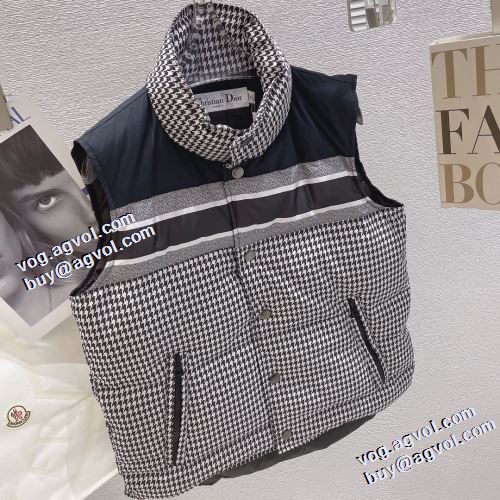 2021秋冬 ディオール DIOR 男女兼用 ダウンジャケット ベスト 人気商品登場 ディオールスーパーコピー 激安 リバーシブル仕様 英字