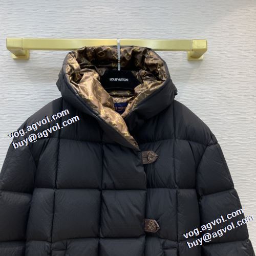 3色可選 2021秋冬 ルイ ヴィトン LOUIS VUITTON ルイ ヴィトンブランド 偽物 通販 肌触りのいい ダウンジャケット フード取り外し不可 スナップ止め仕様 保温効果は抜群