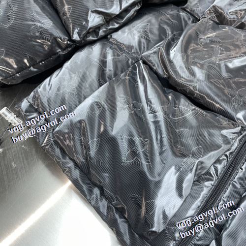 お洒落自在 男女兼用 撥水性がある 2021秋冬 ルイ ヴィトン LOUIS VUITTON ダウンジャケット リバーシブル仕様 フード取り外し不可 ルイ ヴィトンスーパーコピー 激安
