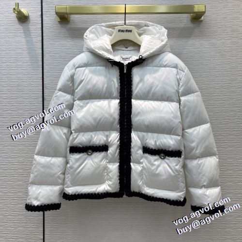 2021秋冬 ミュウミュウ MIUMIU ポケットづき ミュウミュウブランド コピー 風合いが出る ダウンジャケット 肌触り柔らかく フード部分は取り外し可能