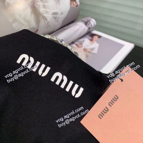  重宝するアイテム ミュウミュウMIUMIU 2021春夏 2色可選 半袖シャツ MIUMIU偽物ブランド 