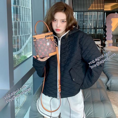 綿入れ 厚手 ルイ ヴィトンスーパーコピー 激安 2021秋冬 ルイ ヴィトン LOUIS VUITTON 個性的