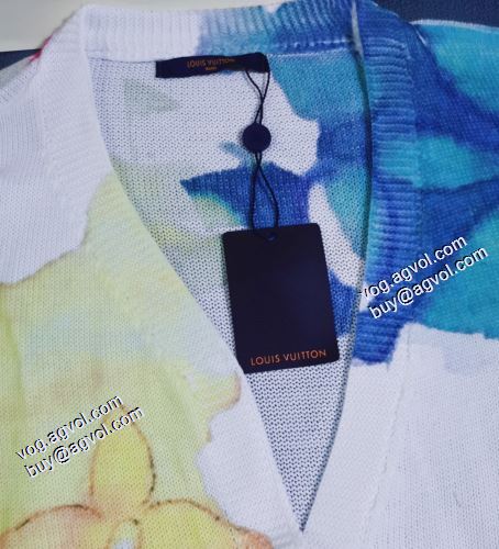 セーター 2021秋冬 ルイ ヴィトン LOUIS VUITTON 上品な輝きを放つ形 ルイ ヴィトンブランドコピー