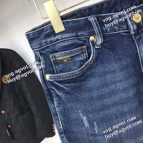 2021秋冬 アルマーニコピーブランド 程よい丈感 柔らかデニム地 アルマーニ ARMANI 絶妙なルーズ感 