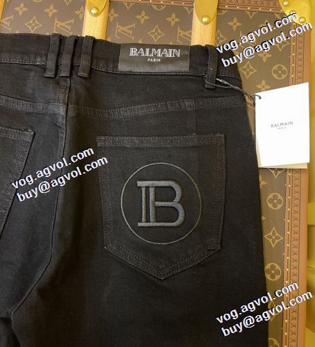 上品に着こなせ デニムパンツ バックポケット付 2021秋冬 バルマンブランド コピー バルマン BALMAIN ストレッチ デニム 