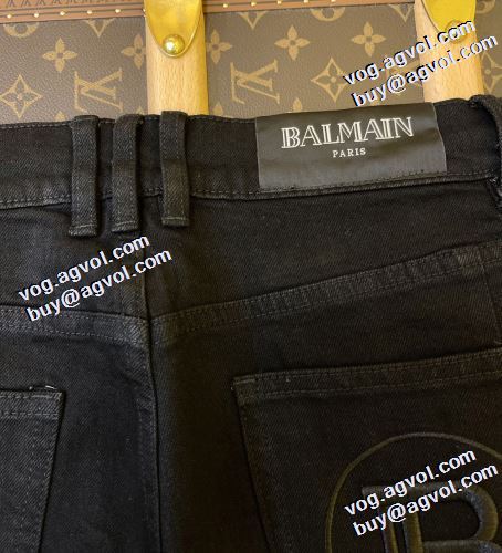上品に着こなせ デニムパンツ バックポケット付 2021秋冬 バルマンブランド コピー バルマン BALMAIN ストレッチ デニム 