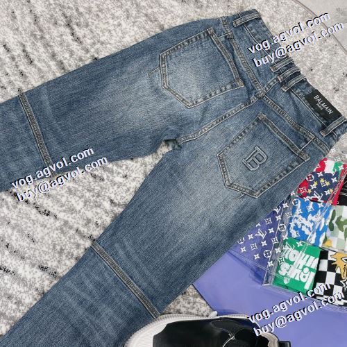 一味違うデニム 2021秋冬 バルマン BALMAIN 今一番HOTな新品 バルマンコピー ブランド ジーンズ ビンテージ感溢れる 