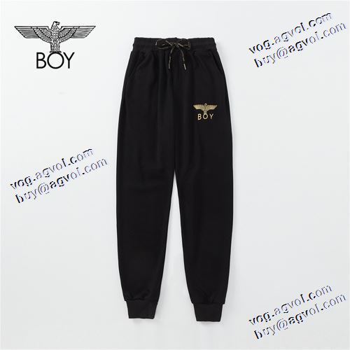 ボーイロンドンコピーブランド 2021秋冬 絶妙なルーズ感 チノパン ボーイロンドン BOY LONDON コーデ 知的なムードを演出